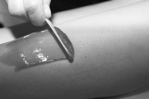 Waxing Sugaring bei Schleideern